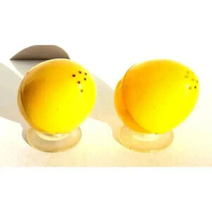 Vintage Yellow MCM Easter Egg Plastic SALT n PEPPER Shakers Salt & Pepper